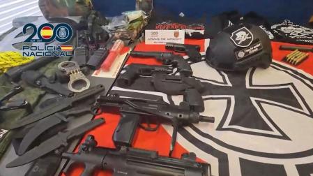 La Policía Nacional ha desarticulado en Castellón la primera célula terrorista supremacista blanca y de caracter aceleracionista detectada en España, que ya había "manifestado su disposición a realizar atentados"