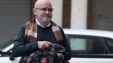 El subdirector de Emergencias de la Generalitat Valenciana, Jorge Suárez, a su llegada a los juzgados de Catarroja