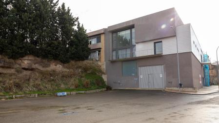 Imagen del solar ubicado junto al Centro de Día de Ribaforada donde se levantará la futura residencia