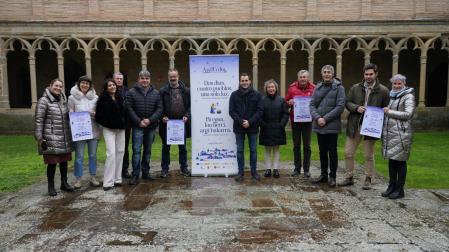 Representantes locales de Yesa, Javier, Sangüesa y Cáseda, con personal técnico y de Cederna Garalur, en la presentación de ‘ArgiUrdin’
