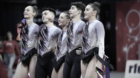 De izda. a dcha., Ane ariz, Ander Olcoz, Vega Cigudosa, Sergio Osés y June Barrenetxea