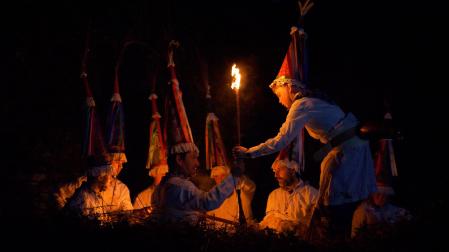 Inauguración del festival Dirdirak y Dardarak en el valle de Imotz con la participación de Iskidi Elkartea-Joaldunak del valle