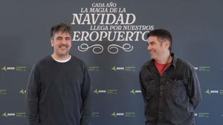 Los hermanos David y José Manuel Muñoz, los Estopa, han versionado un villancico popular del pueblo de sus padres, Zarza-Capilla (Badajoz), para el spot de la nueva campaña de Navidad de Aena
