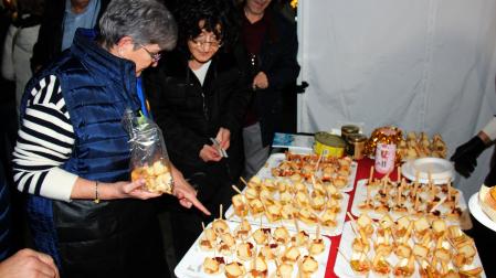 Imagen de algunos de los pinchos ofrecidos durante la feria de cofradías