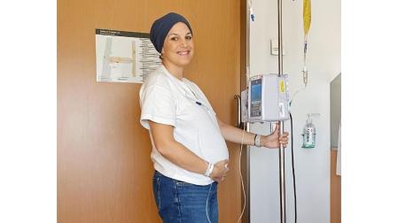Marina Peralta Mateo, corellana de 35 años, está embarazada de 31 semanas y le diagnosticaron cáncer de mama el pasado agosto.
