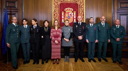 Los agentes de la Guardia Civil y de la Policía Nacional reconocidos