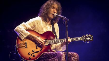 EN BALUARTE. Presentó en el auditorio uno de sus discos en solitario