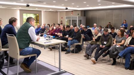 La asamblea de la Federación Navarra de Municipios y Concejos contó con la presencia de representantes de casi 60 entidades locales