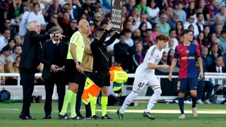Víctor Muñoz, en el momento de su debut con el Real Madrid