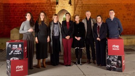 La presidenta Chivite acudió a la presentación del documental 'A flor de tierra' en Marcilla