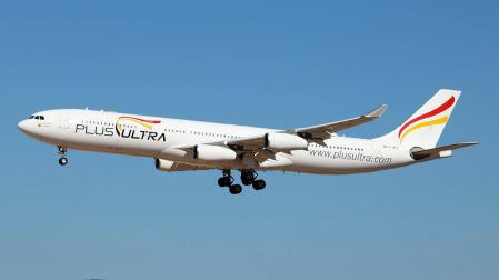 Un avión de la aerolínea Plus Ultra
