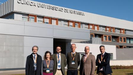 Los doctores Bruno Sangro, Sandra Hervás-Stubbs, Josepmaria Argemí, Pablo Sarobe, Mariano Ponz e Ignacio Matos, responsables de la II Jornada de Inmunoterapia del Cáncer Hepático organizada por el CCUN.