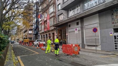 Primeras catas de las obras de reurbanización del paseo de Sarasate