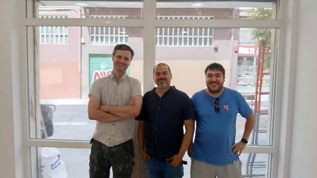 Desde la izquierda, Sam Causton, Iñaki Basterra Pellejero y Pedro De La Osa Clemente-Moreno