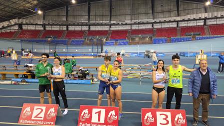 Imagen del podio del primer campeonato navarro de la temporada, el de clubes sub-20, en Anoeta.