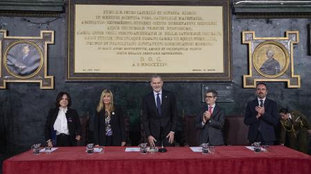 Felipe VI ha presidido la entrega de los despachos a la 63ª promoción de la carrera fiscal