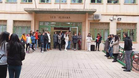 Imagen de la entrada al Instituto de Educación Secundaria Alhama de Corella