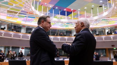 El presidente del Consejo de la UE, Antonio Costa, y el Primer Ministro belga, Bart de Wever (izquierda), durante la Cumbre del Consejo de la UE en Bruselas