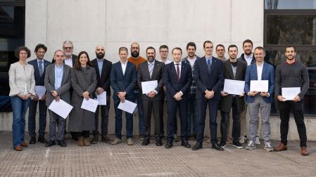 El profesorado premiado, en el acto de reconocimiento celebrado en la UPNA.