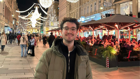 Mario Sanz Sanz, investigador de Arguedas, en una imagen en Viena