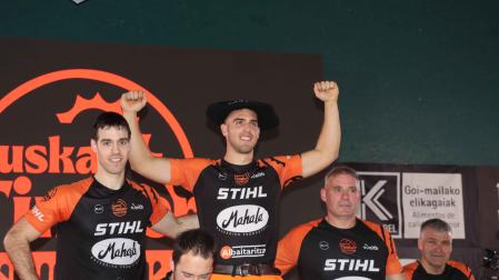 Julen Alberdi, Iker Vicente y Dani Vicente, podio final del Euskal Timber.