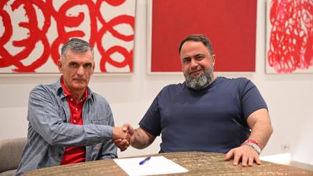 José Luis Mendilibar renueva con el Olympiacos una temporada más