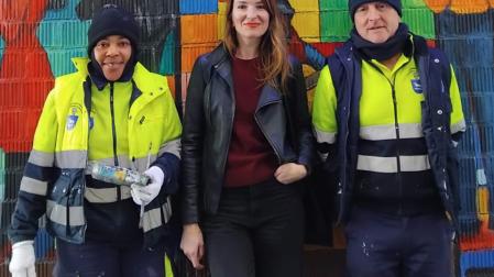 El mural es obra de Alina Dalinina y ha sido pintado por el equipo de empleo social protegido