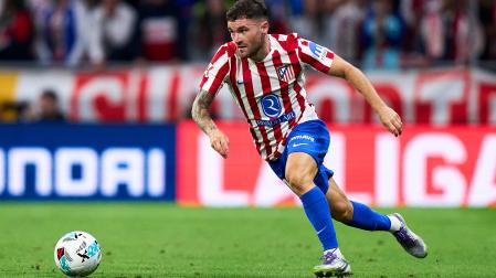 Javi Galán, en un partido anterior con el Atlético de Madrid