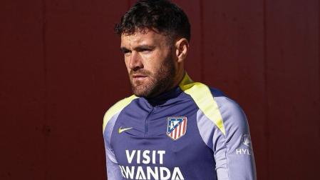Javi Galán, en un entrenamiento reciente con el Atlético de Madrid
