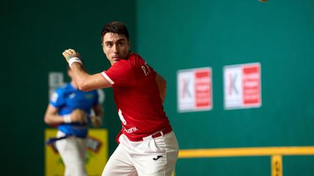 Fotos del partido del Campeonato de Parejas entre Etxeberria-Rezusta y Larrazabal-Mariezkurrena