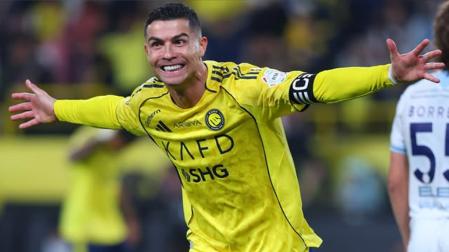 Cristiano Ronaldo celebra uno de sus goles con el Al Nassr sobre el Al Okhdood