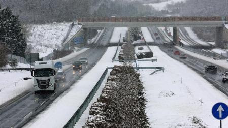 Fotos del temporal de nieve en la A-15 y la A-10