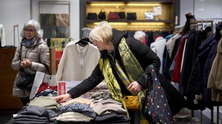 Comienzo de las rebajas de enero en Pamplona