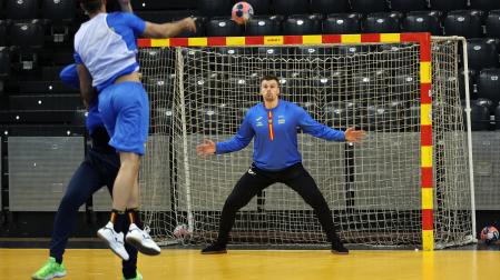 Sergey Hernández, durante la sesión vespertina en el Navarra Arena.