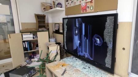 destrozos en el colegio público de Buztintxuri.