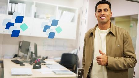 El jugador portugués João Cancelo tras superar el lunes las pruebas médica
