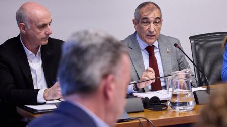 Comparecencia del consejero Oscar Chivite en la Comisión sobre el Canal de Navarra en el Parlamento
