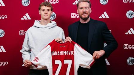 Maximiliano Ibrahimovic, durante su presentación como jugador del Ajax