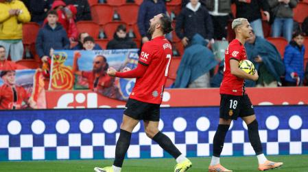El delantero del Real Mallorca Vedat Muriqi celebra su segundo gol contra el Athletic Club de Bilbao