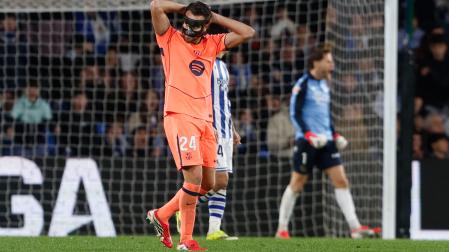 El jugador del Barcelona Eric García, durante el partido de LaLiga EA Sports que Real Sociedad y FC Barcelona