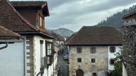 Una de las calles de Ochagavía-Otsagabia, localidad que acometió obras en el marco de esta subvención.