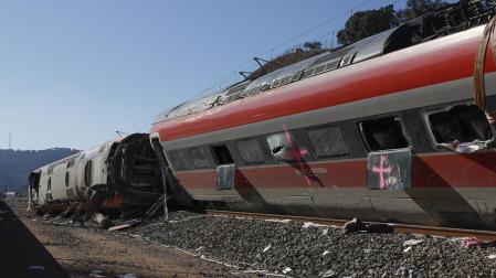 Vista, este martes, del lugar donde tuvo lugar el accidente ferroviario entre dos trenes en Adamuz (Córdoba)