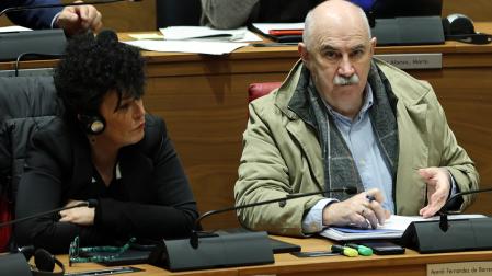 El consejero de Desarrollo Rural, José Mª Aierdi,  junto a la nueva consejera de Interior, Inma Jurío