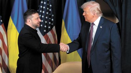Volodímir Zelenski y Donald Trump se reunieron este jueves en Davos durante poco más de una hora