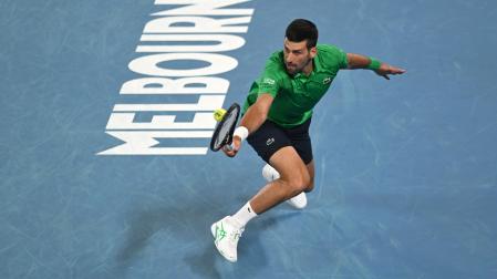 Djokovic, en el partido ante Botic Van de Zandschulp en el Abierto de Australia