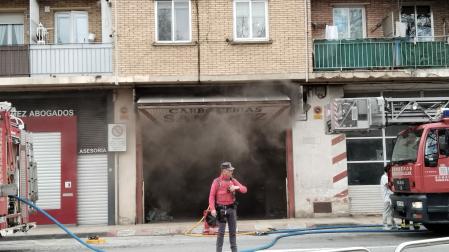 Imagen del taller durante el incendio