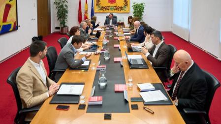 Mesa y Junta de Portavoces del Parlamento de Navarra