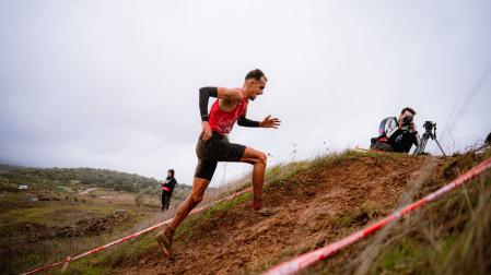 Nassim Hassaous en el barro del circuito de Almodóvar del Río el pasado domingo.