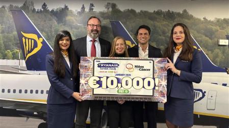 Ryanair realiza una nueva donación de 10.000 € al programa social de la Clínica Universidad de Navarra