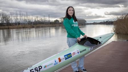 Dánae Sanmartín Ruiz, en el embarcadero de Tudela